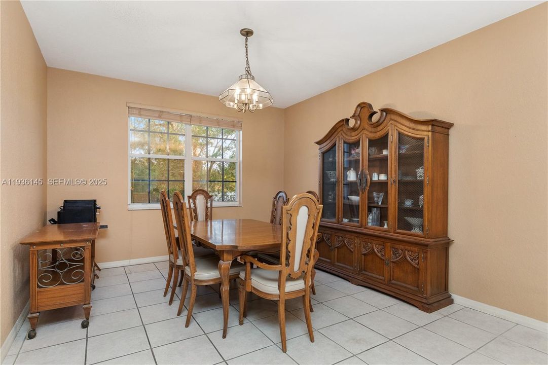 For Sale: $899,990 (5 beds, 3 baths, 2941 Square Feet)