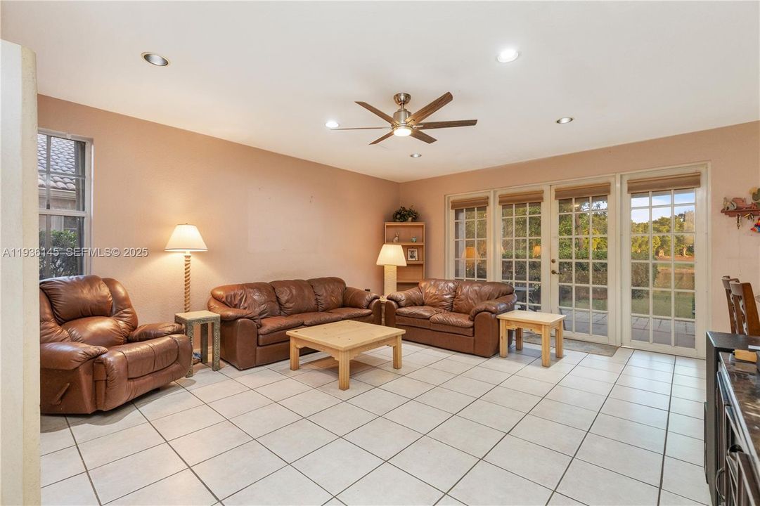 For Sale: $899,990 (5 beds, 3 baths, 2941 Square Feet)