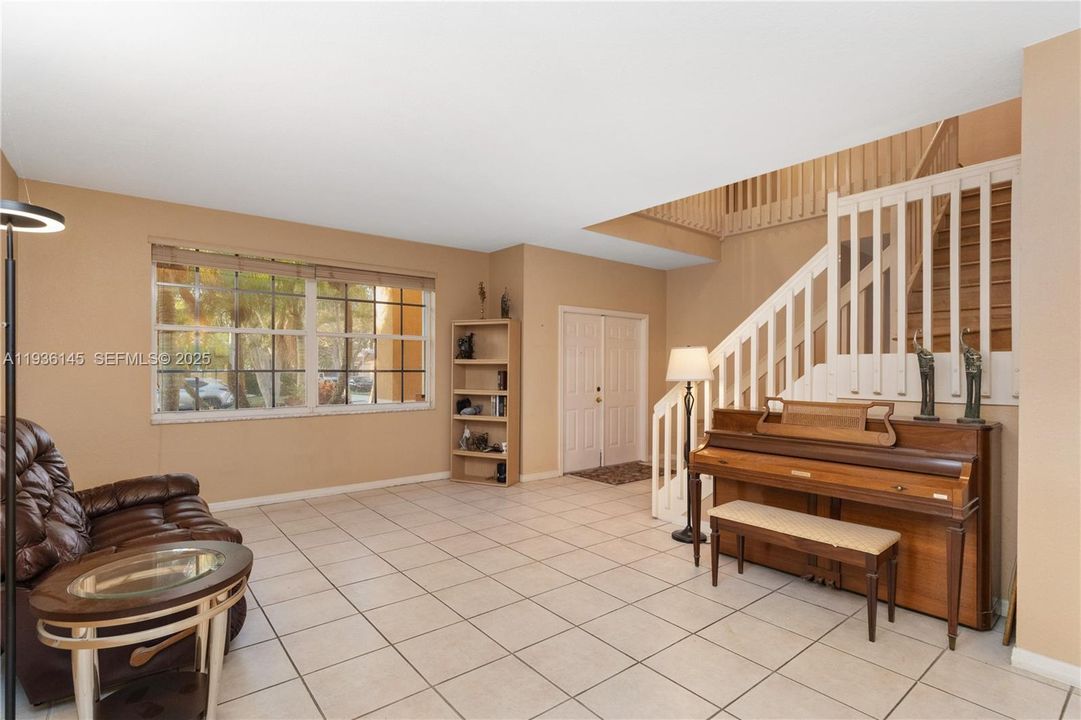 For Sale: $899,990 (5 beds, 3 baths, 2941 Square Feet)