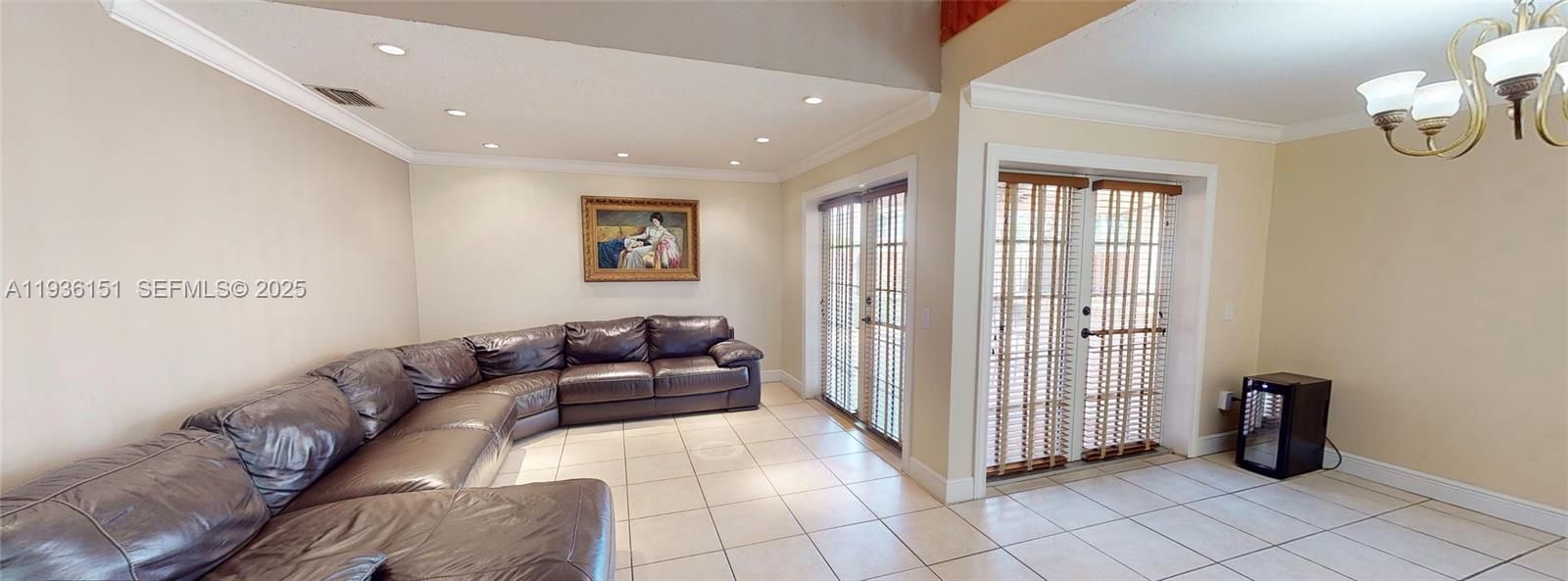 待售: $680,000 (4 贝兹, 3 浴室, 2043 平方英尺)