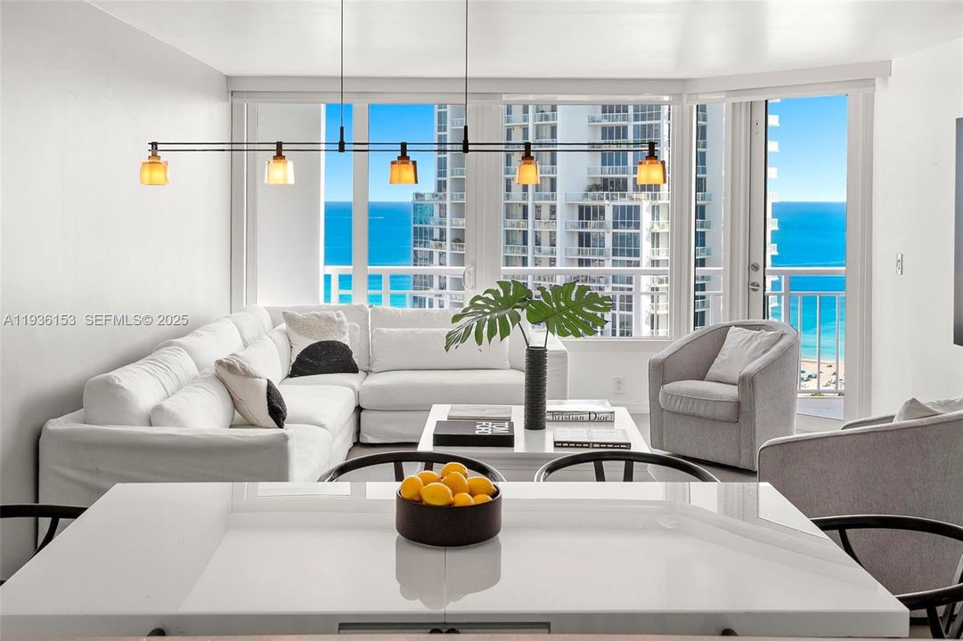 На продажу: $1,049,000 (1 спален, 1 ванн, 858 Квадратных фут)