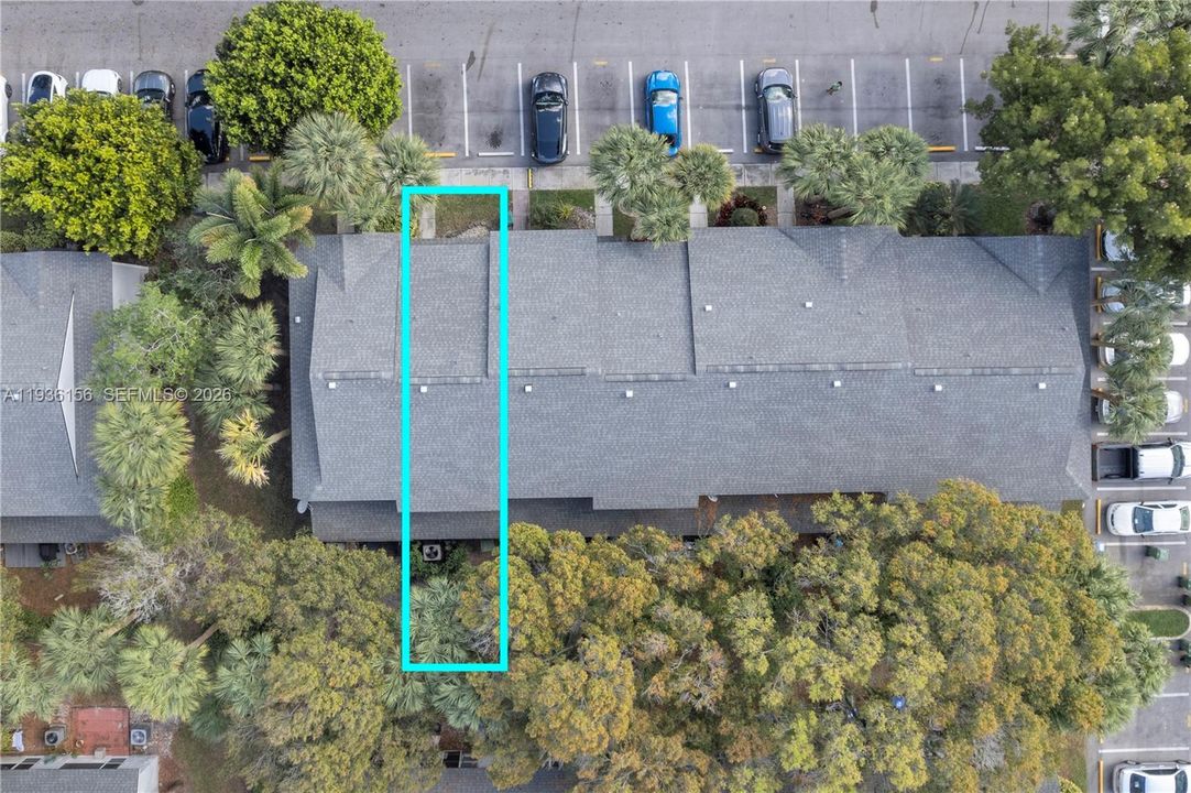 For Sale: $340,000 (2 beds, 2 baths, 1110 Square Feet)