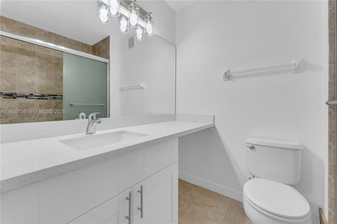 For Sale: $340,000 (2 beds, 2 baths, 1110 Square Feet)