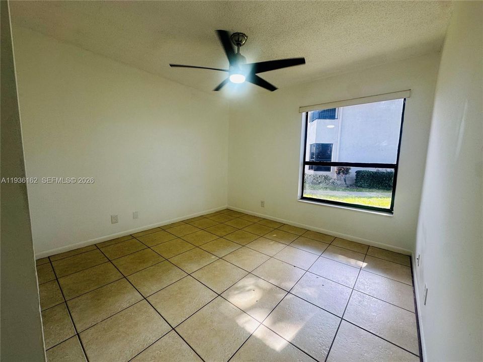 For Rent: $2,700 (3 beds, 2 baths, 1115 Square Feet)
