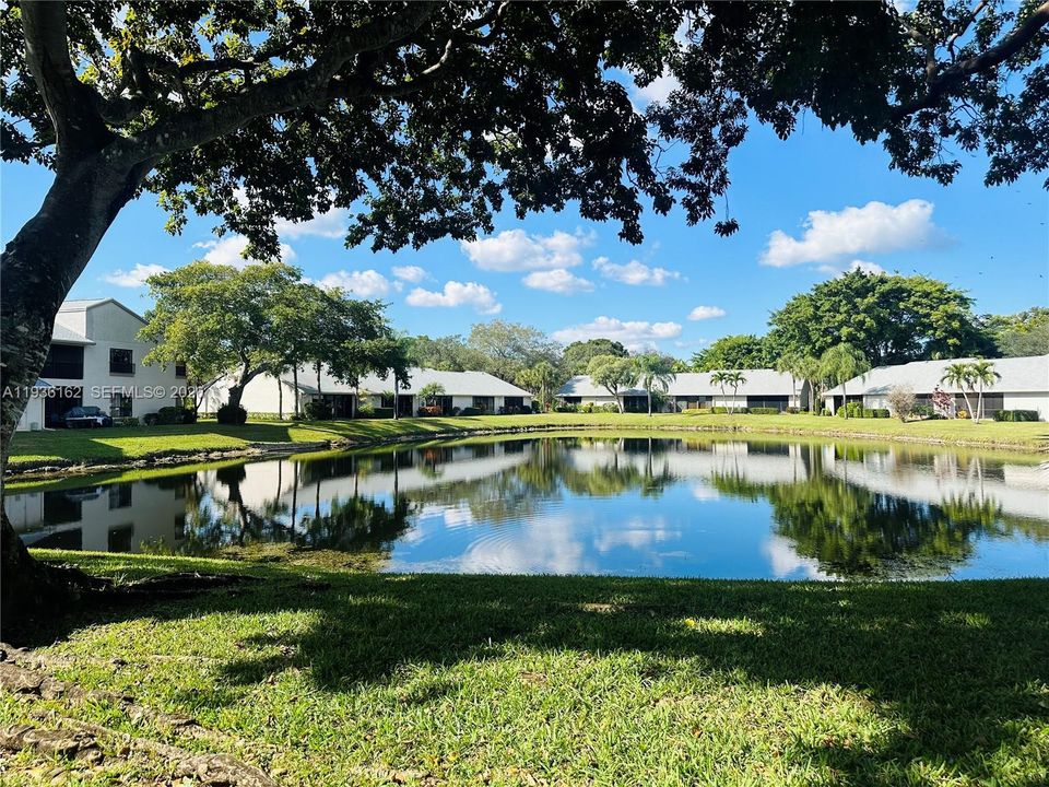 For Rent: $2,700 (3 beds, 2 baths, 1115 Square Feet)