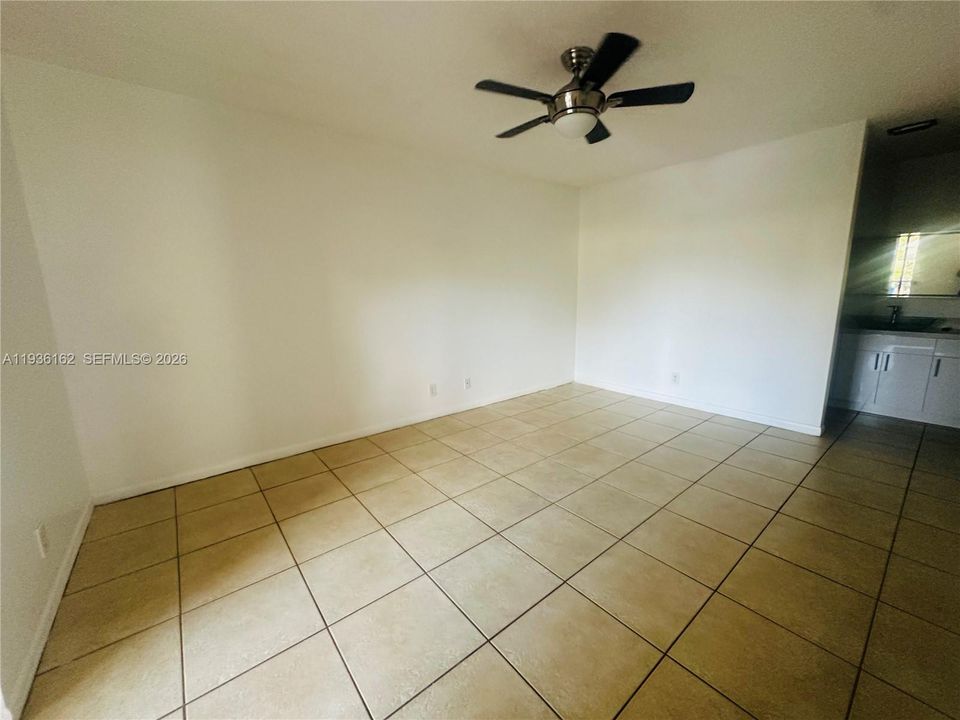 For Rent: $2,700 (3 beds, 2 baths, 1115 Square Feet)