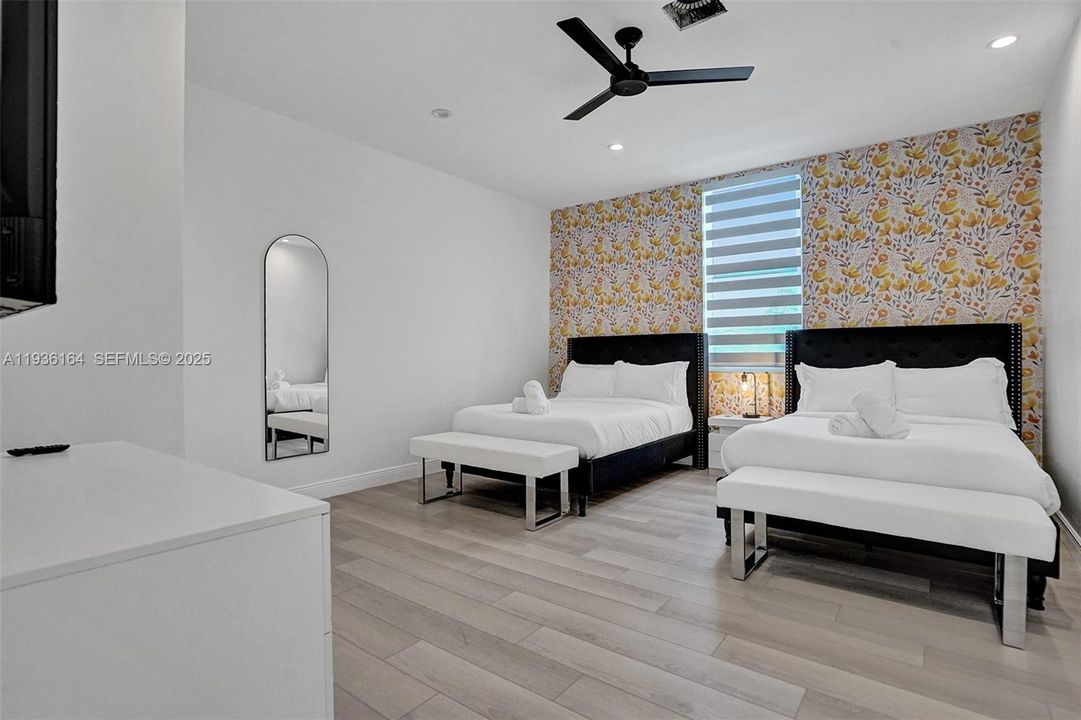 En Renta: $23,995 (9 camas, 6 baños, 8368 Pies cuadrados)