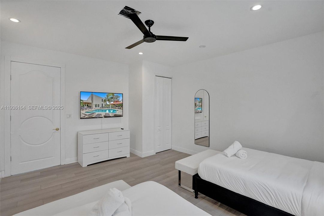 En Renta: $23,995 (9 camas, 6 baños, 8368 Pies cuadrados)