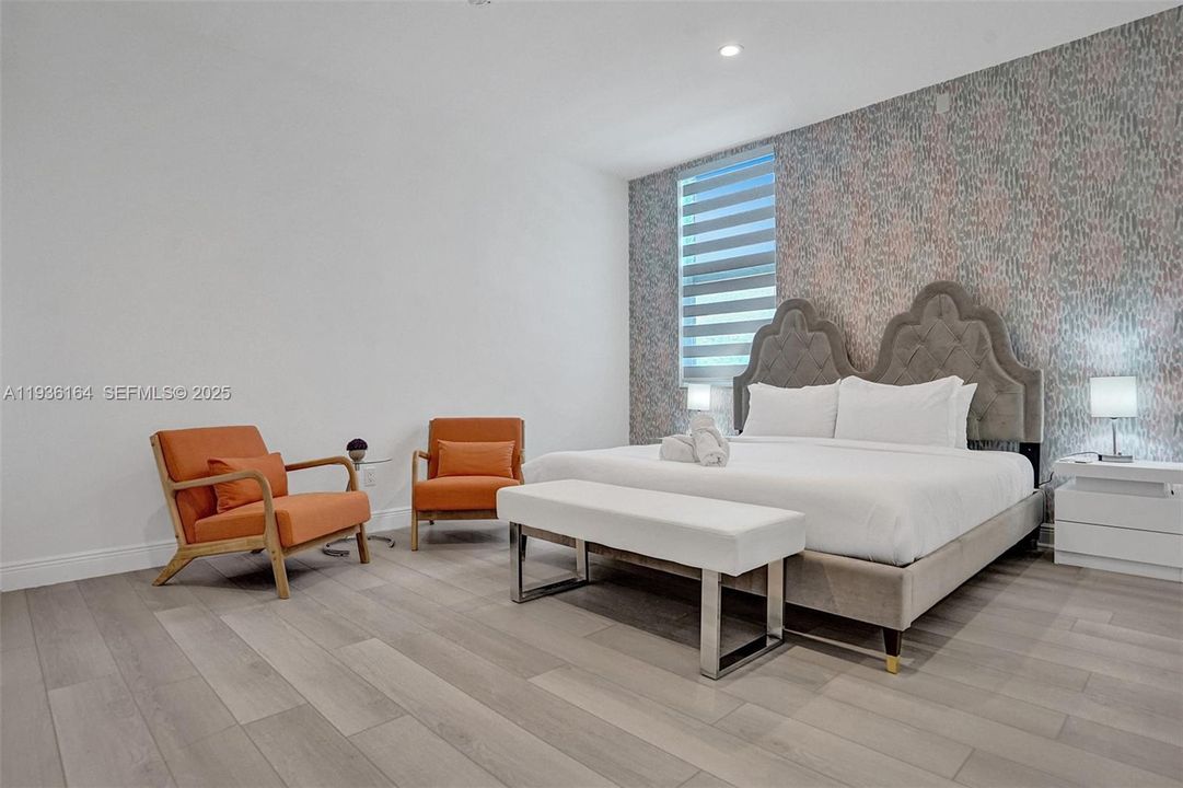 En Renta: $23,995 (9 camas, 6 baños, 8368 Pies cuadrados)