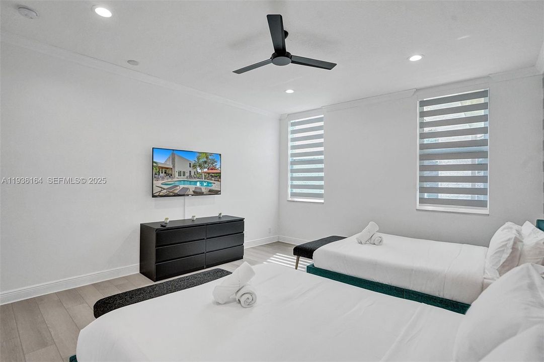 En Renta: $23,995 (9 camas, 6 baños, 8368 Pies cuadrados)