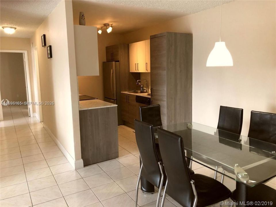 В аренду: $2,250 (2 спален, 2 ванн, 852 Квадратных фут)