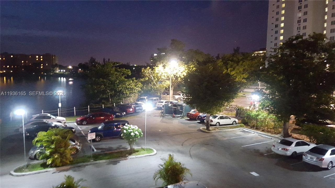 В аренду: $2,250 (2 спален, 2 ванн, 852 Квадратных фут)