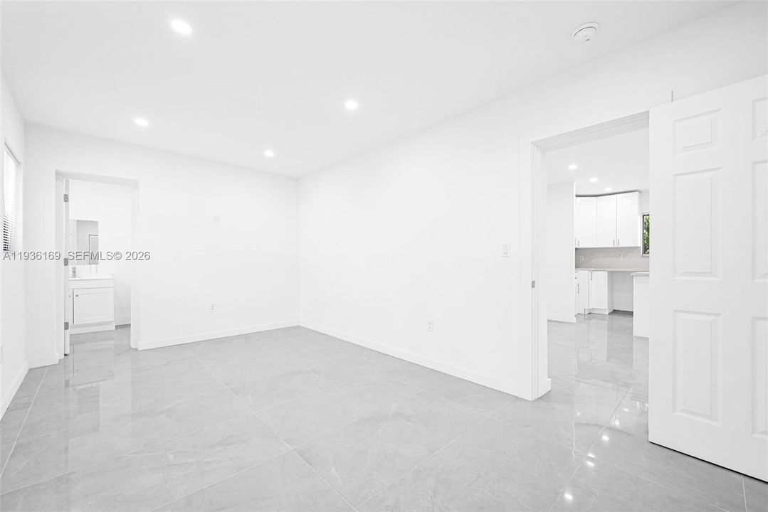 En Venta: $499,900 (3 camas, 3 baños, 1056 Pies cuadrados)