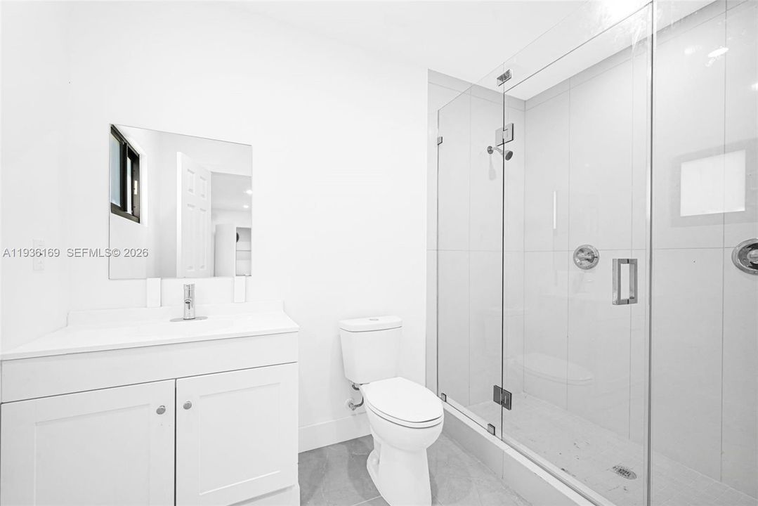 En Venta: $499,900 (3 camas, 3 baños, 1056 Pies cuadrados)