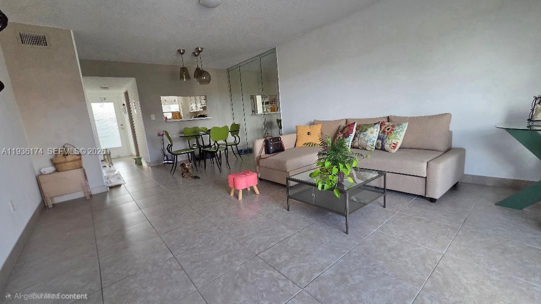 For Rent: $1,650 (2 beds, 2 baths, 868 Square Feet)