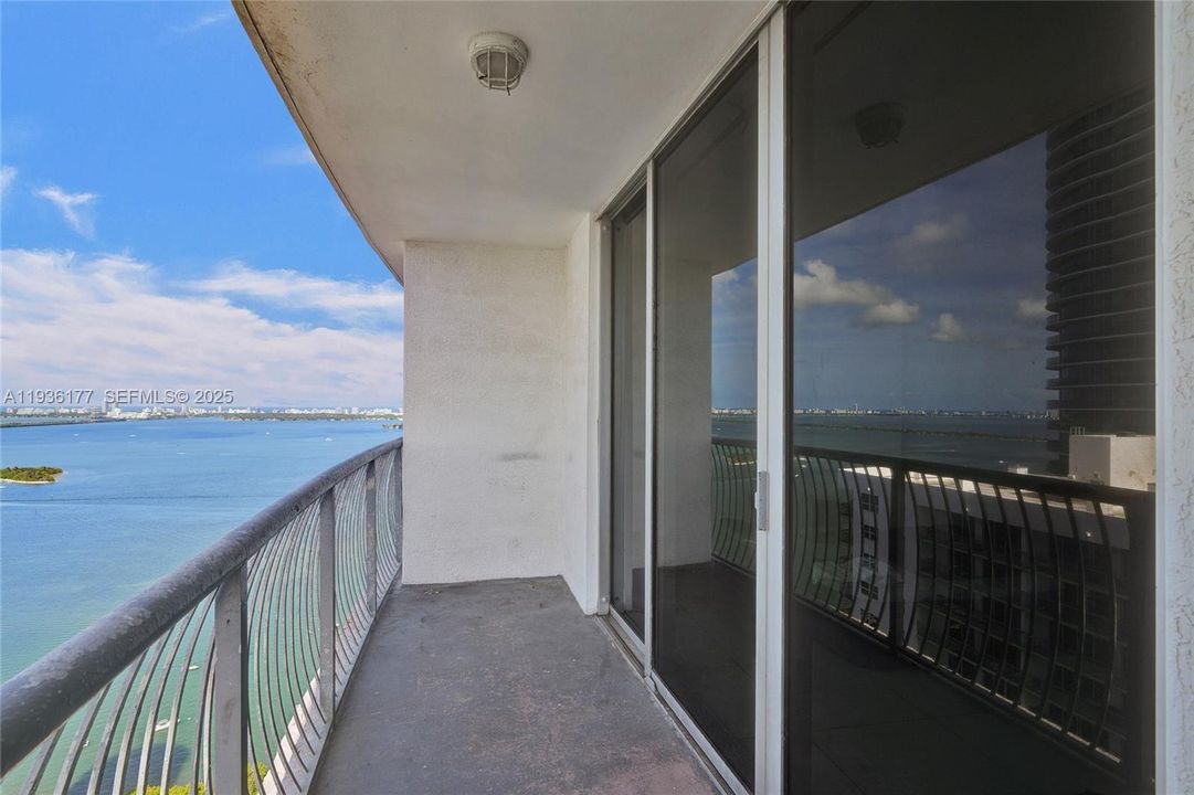 For Rent: $2,150 (0 beds, 1 baths, 508 Square Feet)