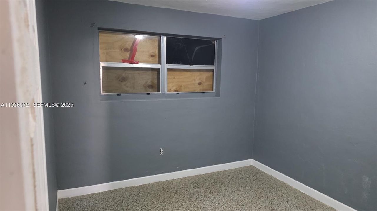 For Rent: $1,600 (2 beds, 1 baths, 600 Square Feet)
