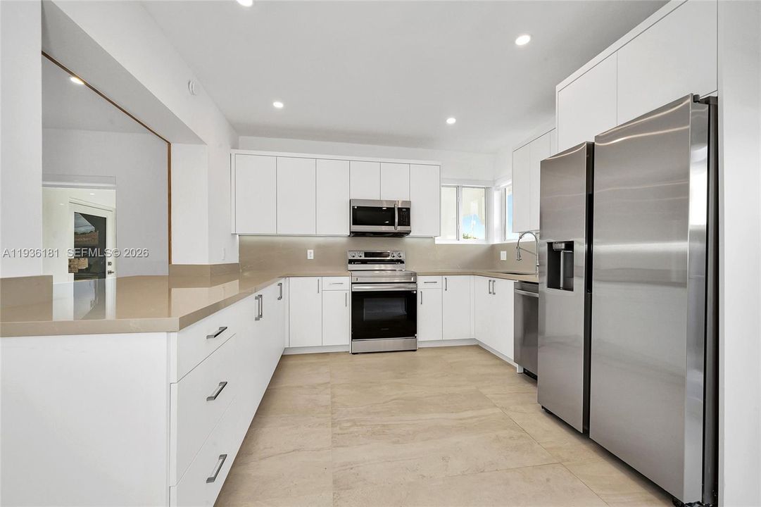 待售: $1,285,000 (4 贝兹, 3 浴室, 2020 平方英尺)