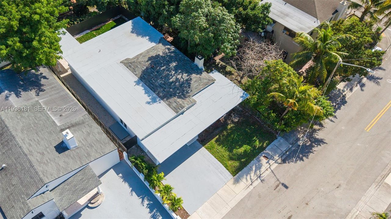 待售: $1,285,000 (4 贝兹, 3 浴室, 2020 平方英尺)