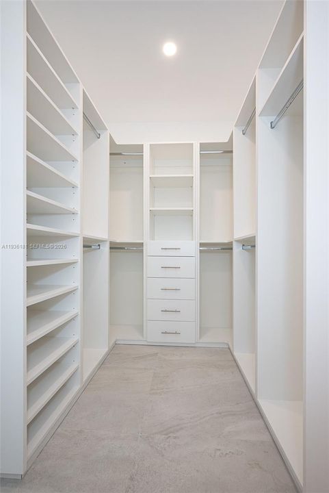 待售: $1,285,000 (4 贝兹, 3 浴室, 2020 平方英尺)