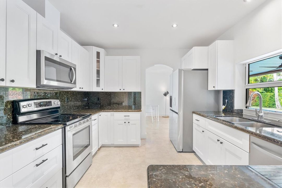 For Rent: $7,900 (4 beds, 2 baths, 2469 Square Feet)