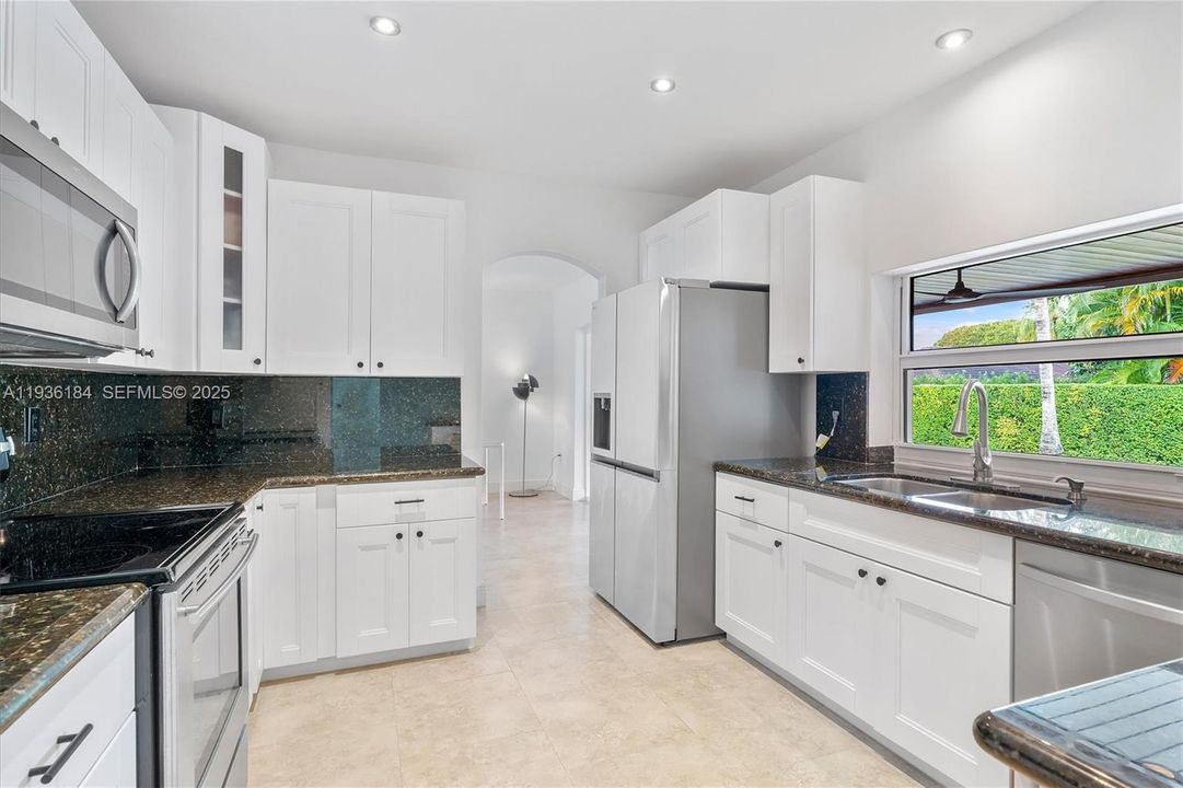 For Rent: $7,900 (4 beds, 2 baths, 2469 Square Feet)