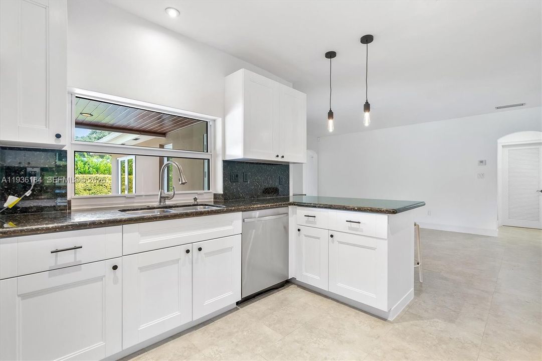 For Rent: $7,900 (4 beds, 2 baths, 2469 Square Feet)