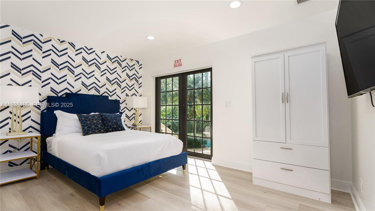 待售: $2,975,000 (8 贝兹, 5 浴室, 4958 平方英尺)