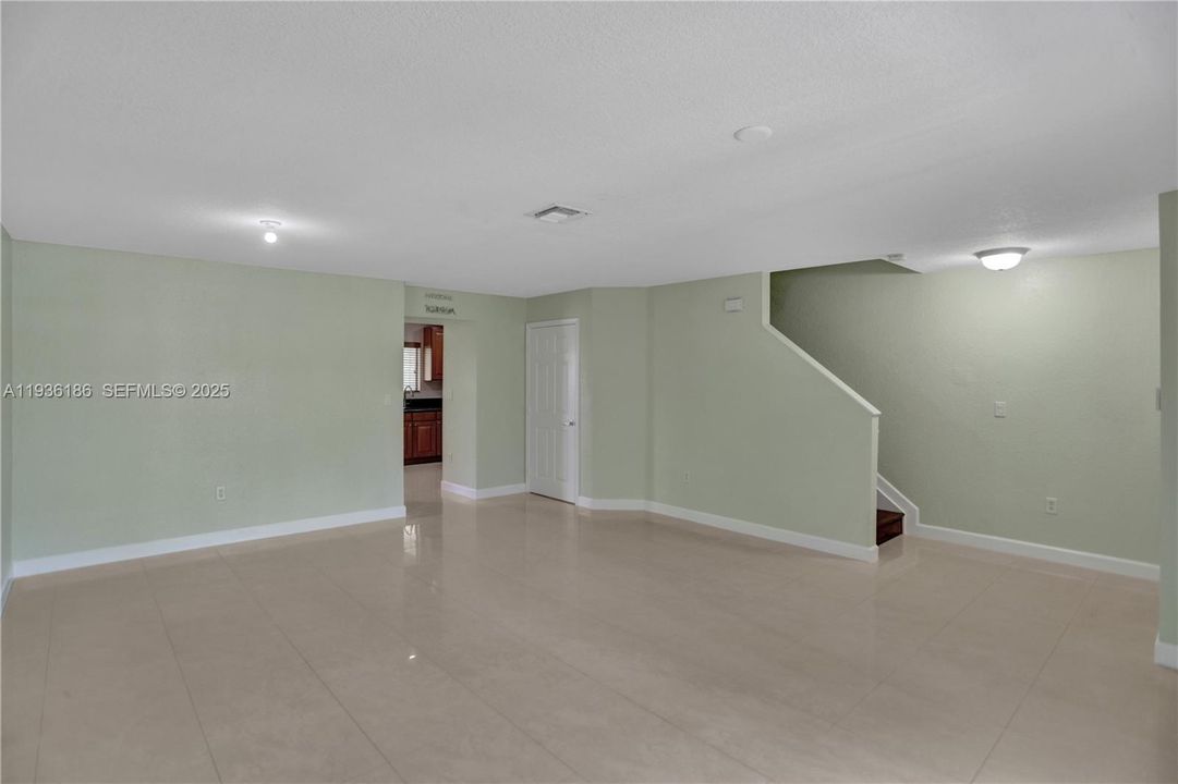 En Renta: $2,600 (3 camas, 2 baños, 1418 Pies cuadrados)