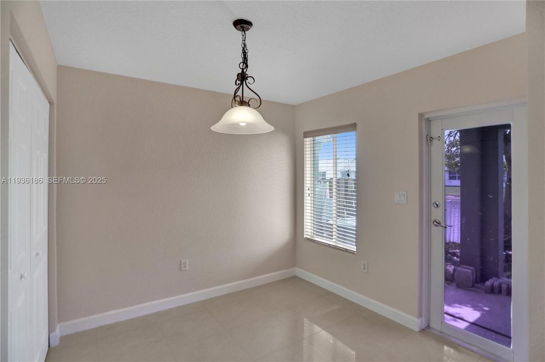 En Renta: $2,600 (3 camas, 2 baños, 1418 Pies cuadrados)