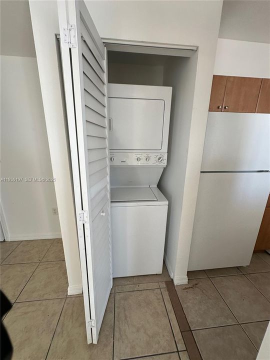 В аренду: $1,955 (1 спален, 1 ванн, 750 Квадратных фут)