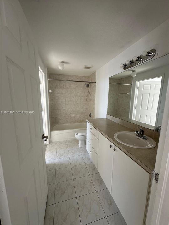 В аренду: $1,955 (1 спален, 1 ванн, 750 Квадратных фут)