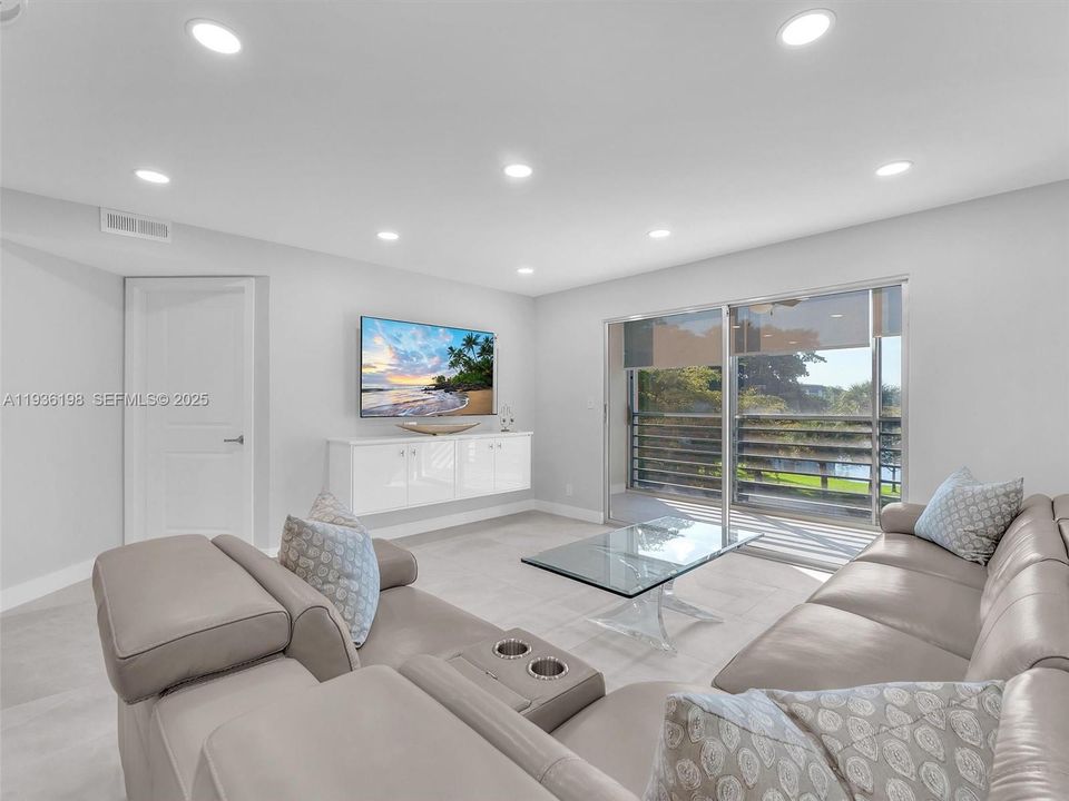 待售: $365,000 (2 贝兹, 2 浴室, 1157 平方英尺)