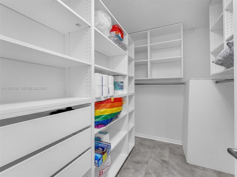 待售: $365,000 (2 贝兹, 2 浴室, 1157 平方英尺)