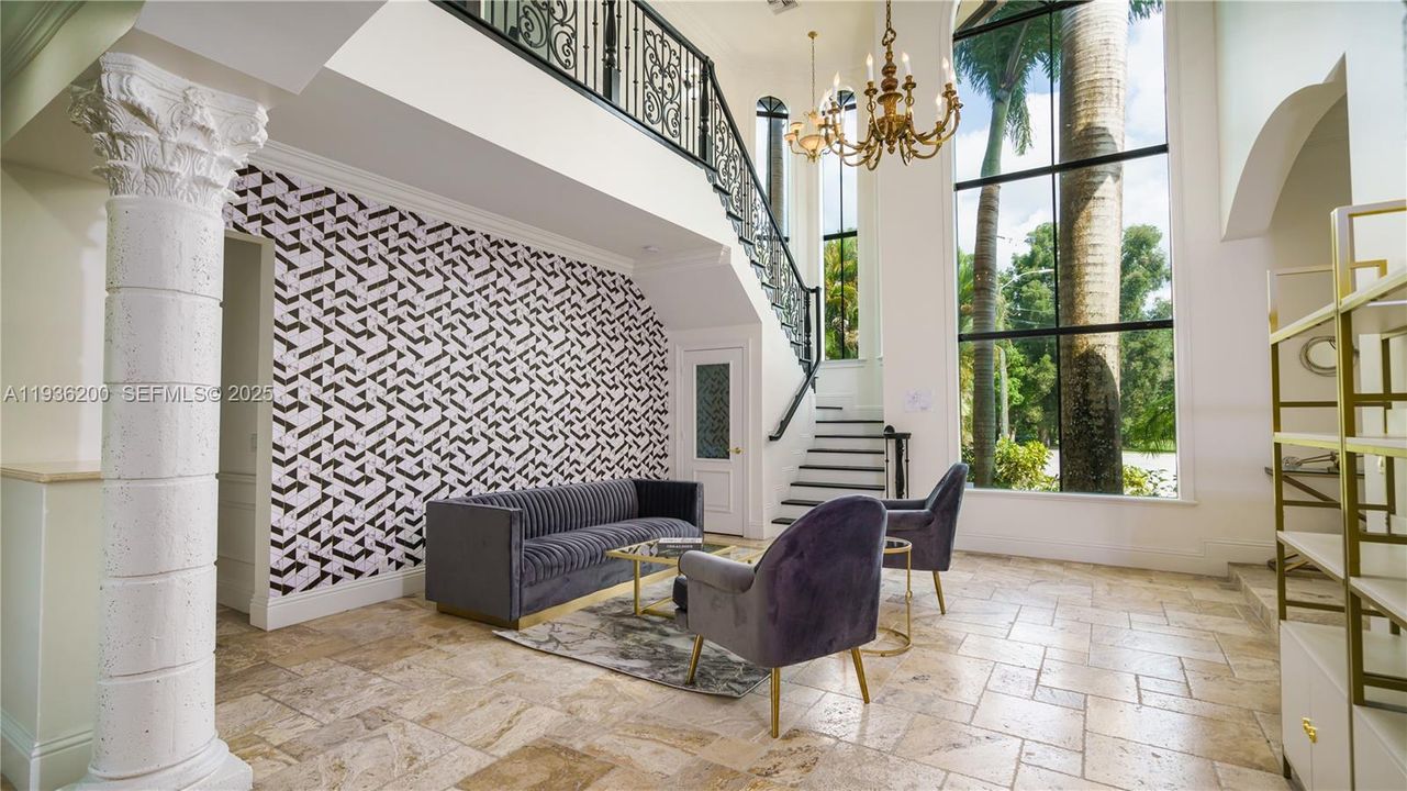 En Renta: $23,995 (8 camas, 5 baños, 4958 Pies cuadrados)