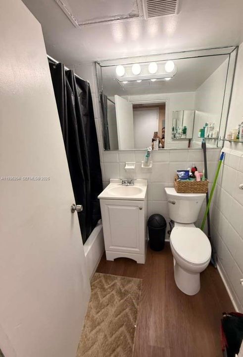 For Rent: $1,600 (0 beds, 0 baths, 325 Square Feet)