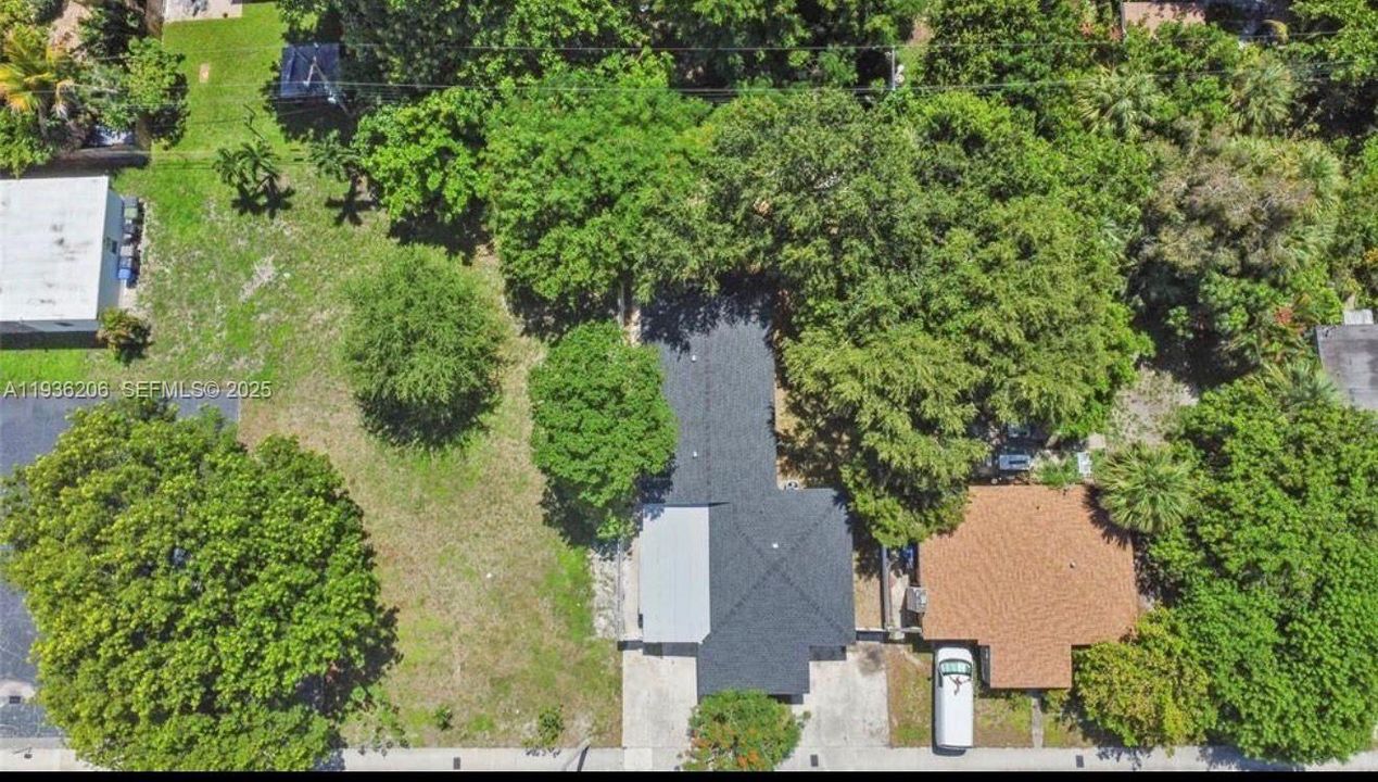 En Venta: $549,999 (3 camas, 2 baños, 1904 Pies cuadrados)