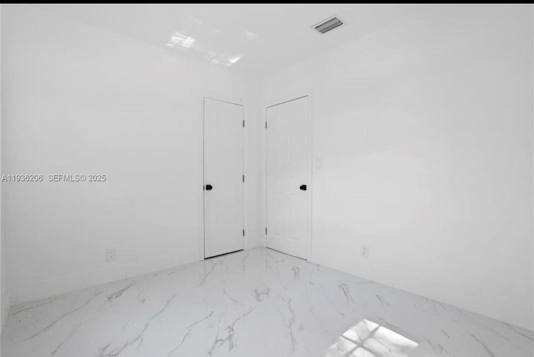 En Venta: $549,999 (3 camas, 2 baños, 1904 Pies cuadrados)