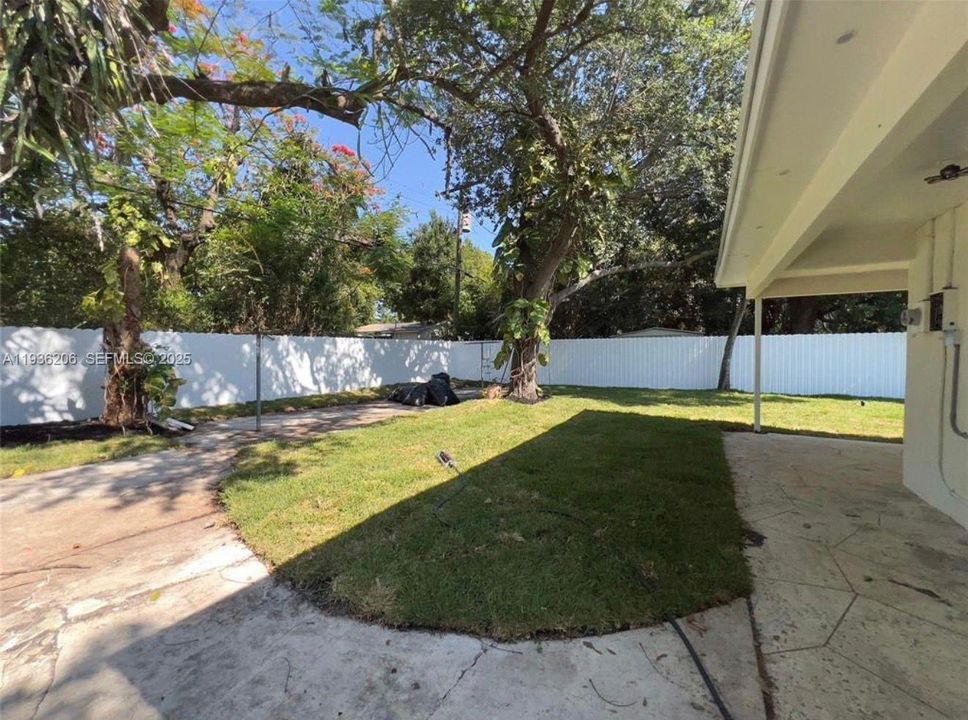 En Venta: $549,999 (3 camas, 2 baños, 1904 Pies cuadrados)