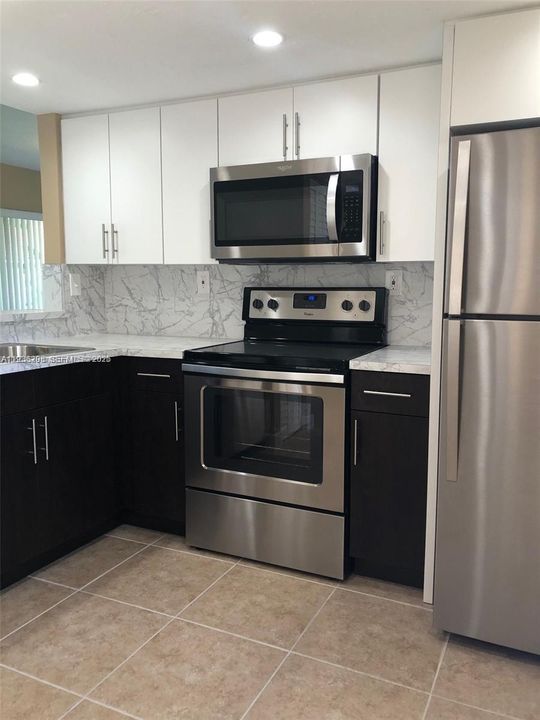 For Rent: $2,350 (3 beds, 2 baths, 1329 Square Feet)