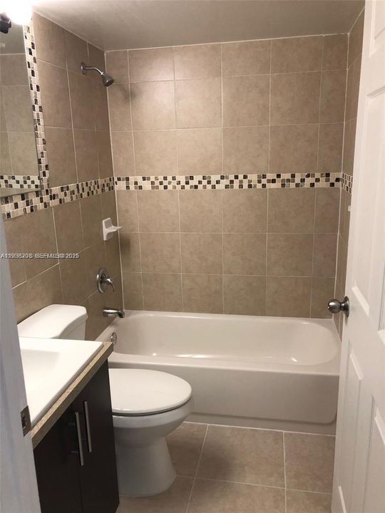 For Rent: $2,350 (3 beds, 2 baths, 1329 Square Feet)