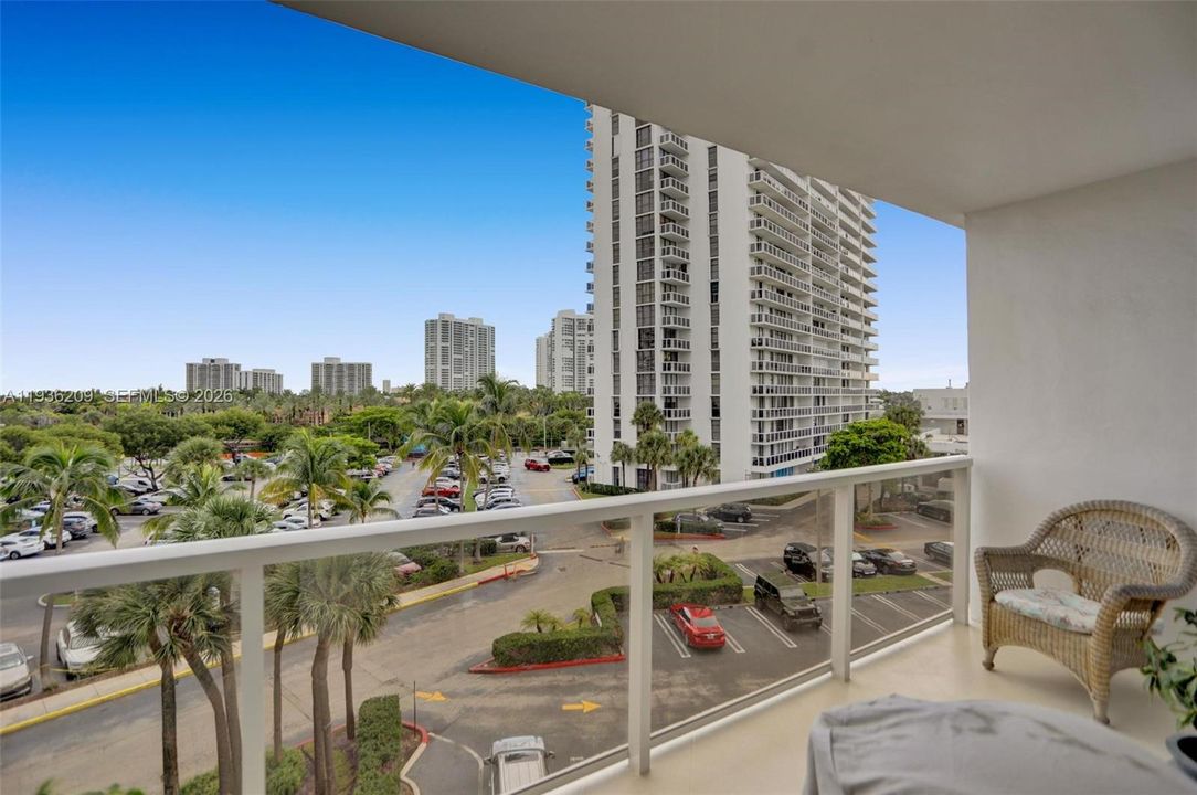 For Sale: $645,000 (2 beds, 2 baths, 1800 Square Feet)