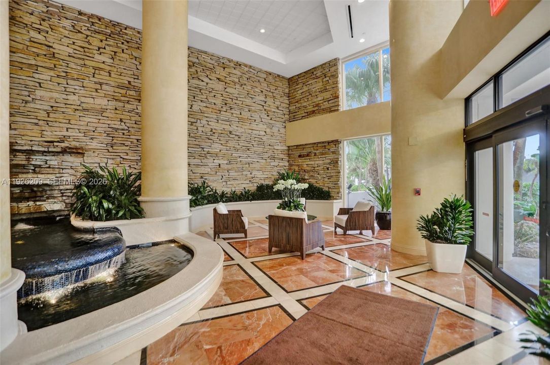 For Sale: $645,000 (2 beds, 2 baths, 1800 Square Feet)