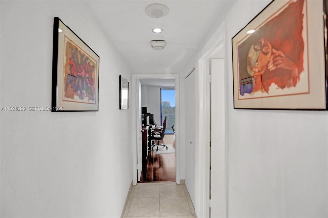 For Sale: $645,000 (2 beds, 2 baths, 1800 Square Feet)