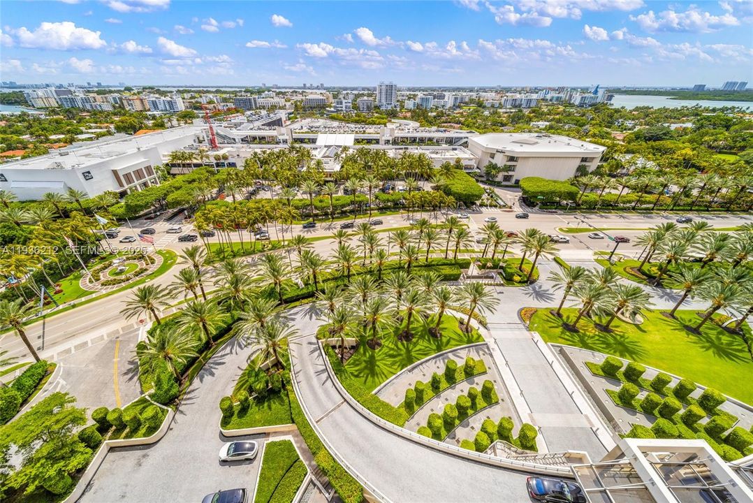 待售: $3,650,000 (2 贝兹, 2 浴室, 1599 平方英尺)