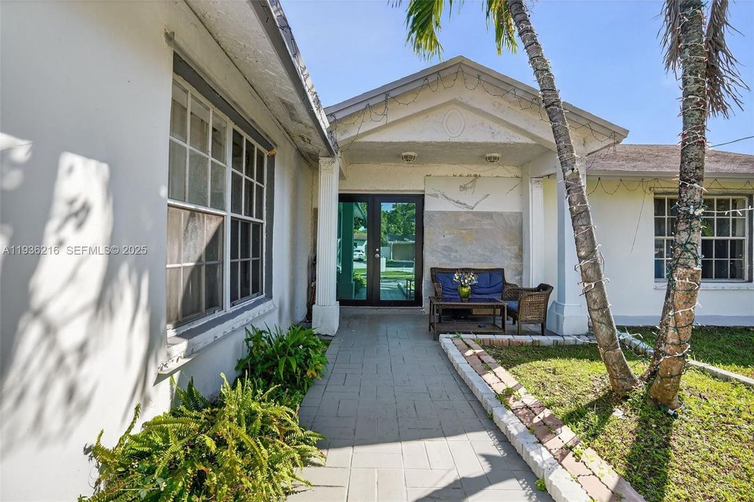 На продажу: $730,000 (4 спален, 3 ванн, 2804 Квадратных фут)