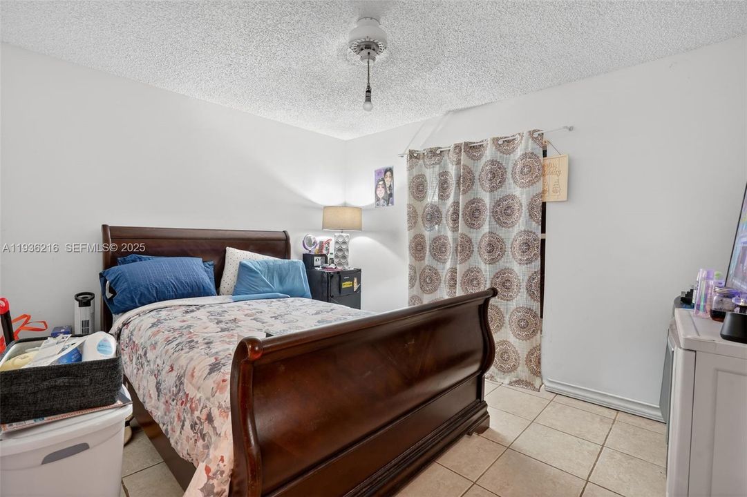 На продажу: $730,000 (4 спален, 3 ванн, 2804 Квадратных фут)