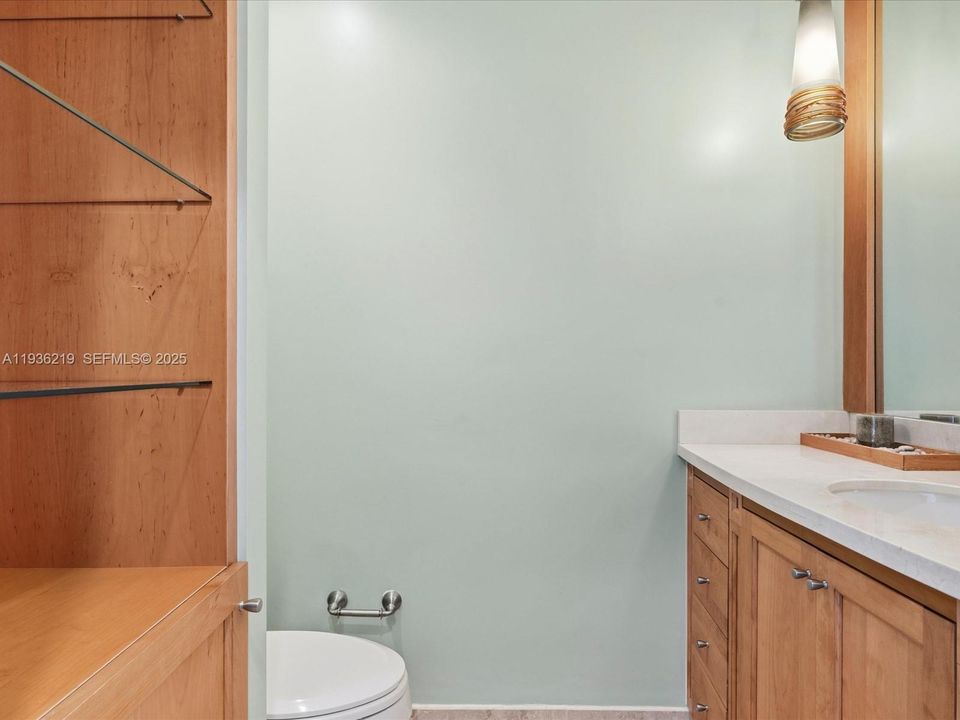 В аренду: $11,500 (5 спален, 3 ванн, 3329 Квадратных фут)