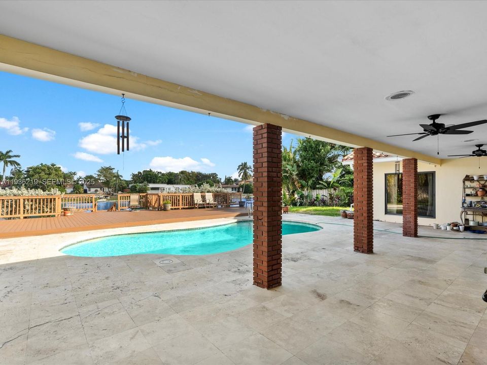 В аренду: $11,500 (5 спален, 3 ванн, 3329 Квадратных фут)