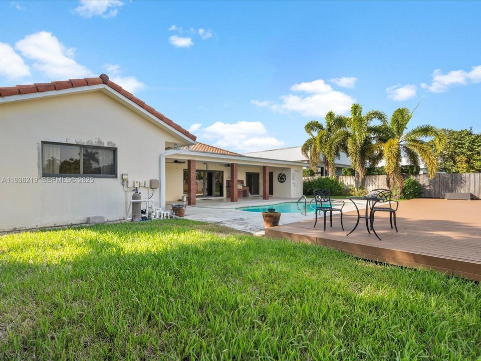 В аренду: $11,500 (5 спален, 3 ванн, 3329 Квадратных фут)